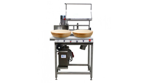 What Are the Benefits of a Cheese Cutting Machine?