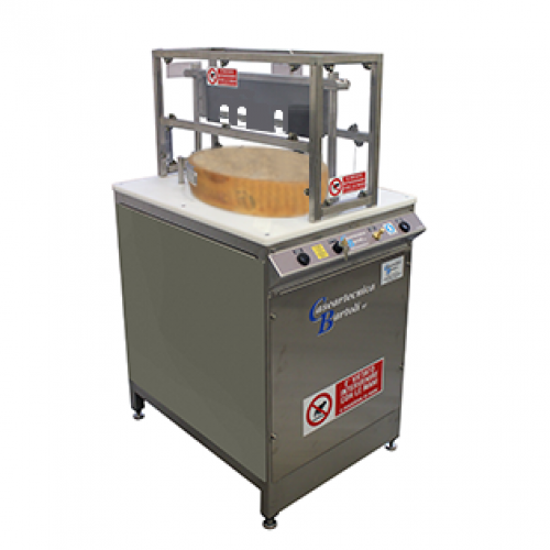 Automatic cheese cutting machine, for variable and fixed weight pieces.  Rock 20 plus